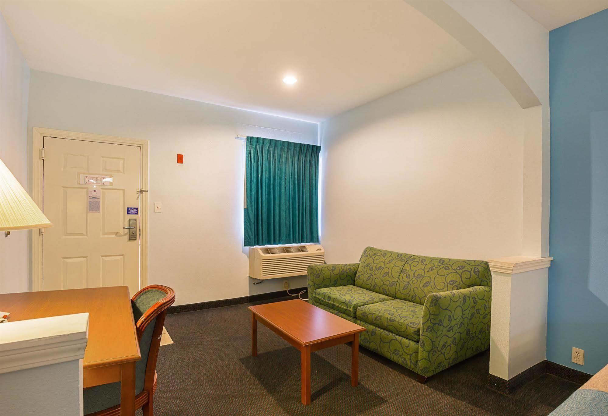 Island Inn By Oyo Galveston Beach, Tx Екстериор снимка